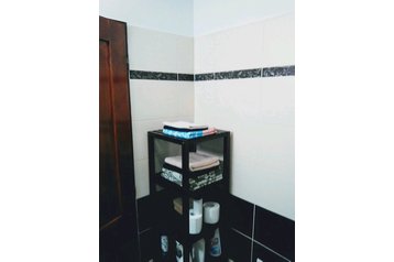 Slovaška Chata Červený Kameň, Eksterier